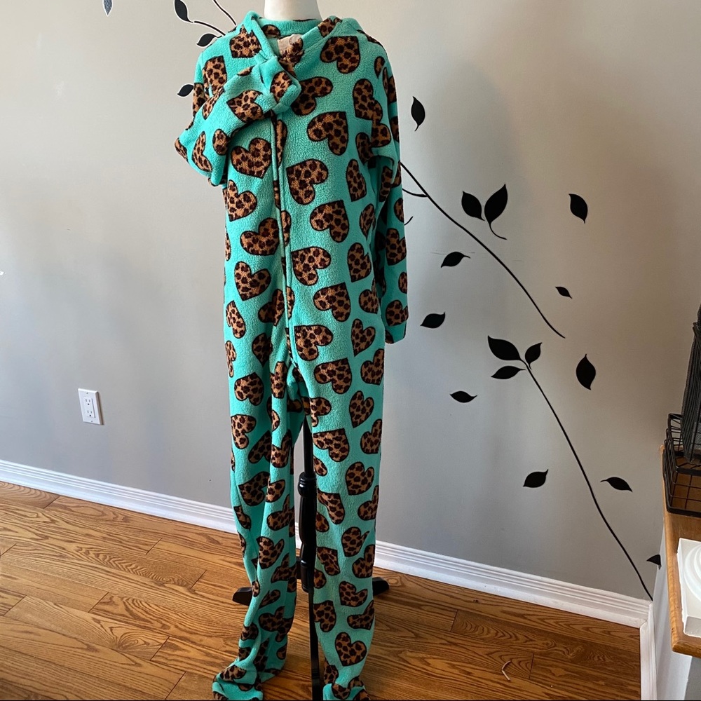 Leopard heart onesies